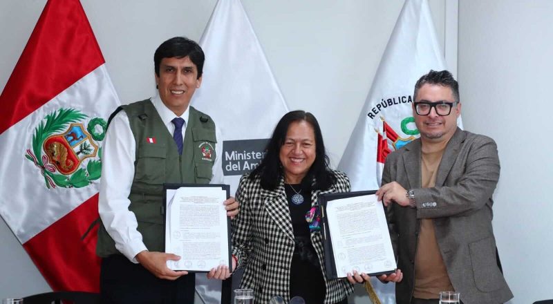 Contrato de administración del Parque Nacional Yanachaga Chemillén y el